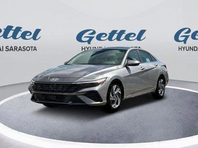 2025 Hyundai Elantra SEL Convenience FWD