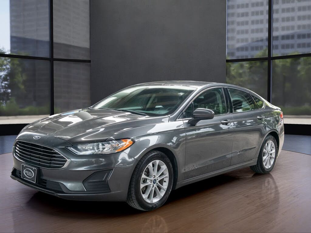 2020 Ford Fusion SE FWD