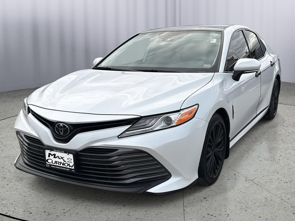 2020 Toyota Camry XLE FWD