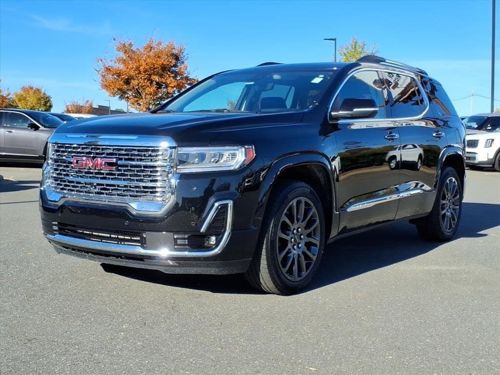 2023 GMC Acadia Denali AWD