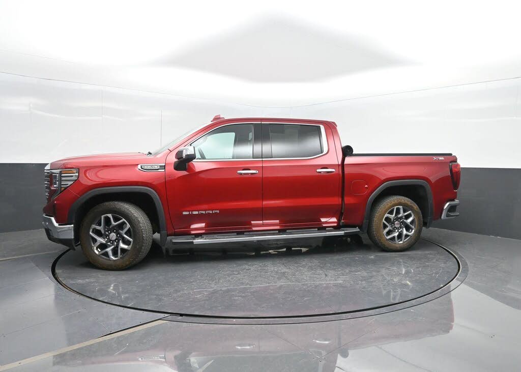 2024 GMC Sierra 1500 SLT Crew Cab 4WD
