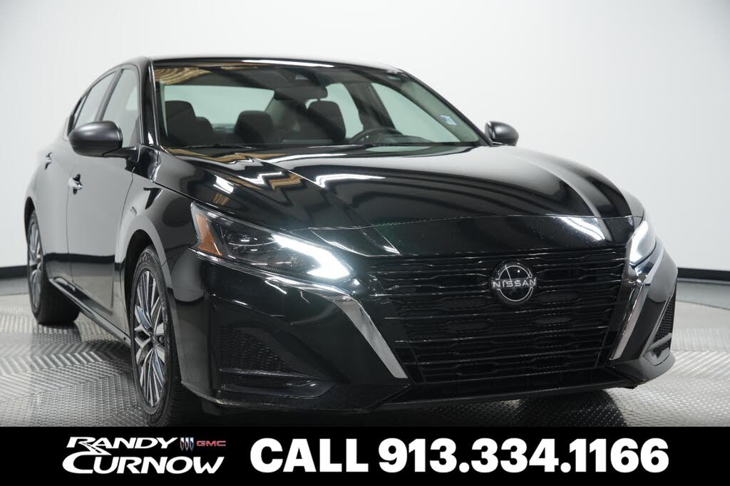 2024 Nissan Altima 2.5 SV FWD