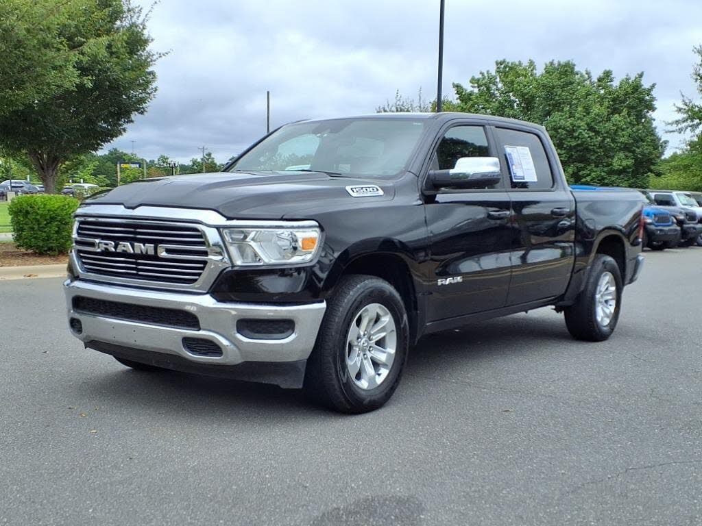 2024 RAM 1500 Laramie Crew Cab 4WD
