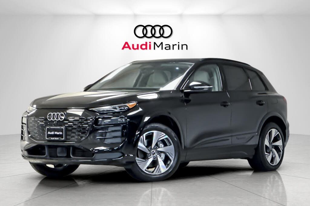 2025 Audi Q6 e-tron quattro Premium