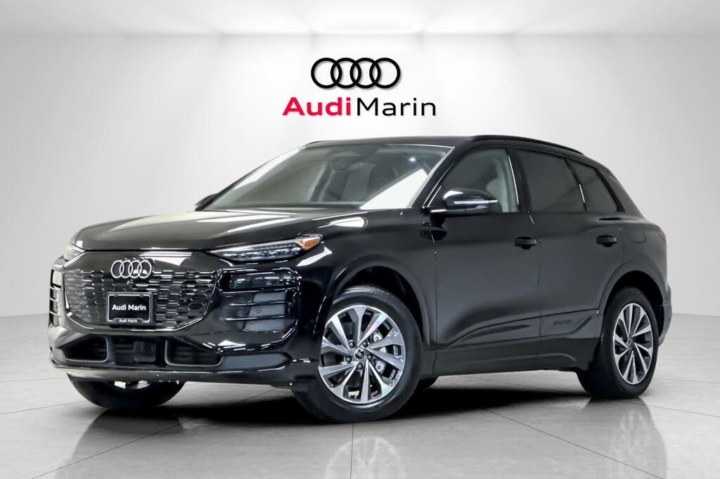 2025 Audi Q6 e-tron quattro Premium Plus