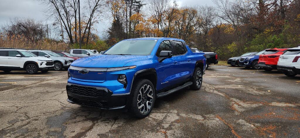 2025 Chevrolet Silverado EV RST Crew Cab (Max Range) e4WD