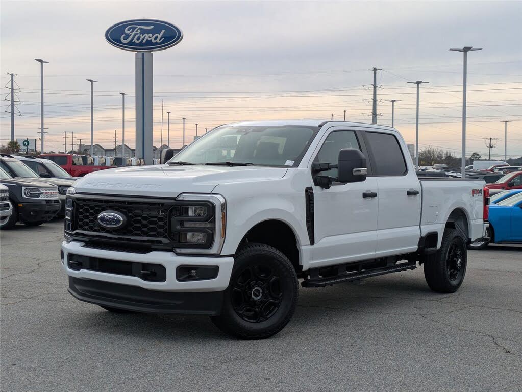 2026 Ford F-250 Super Duty XL Crew Cab 4WD