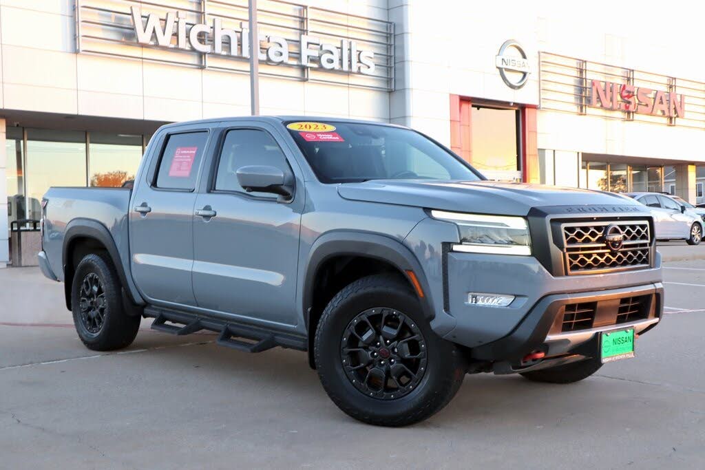 2023 Nissan Frontier PRO-4X Crew Cab 4WD