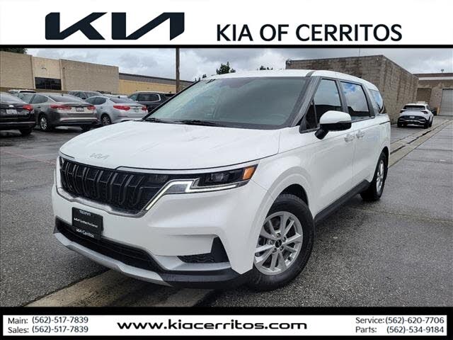 2024 Kia Carnival LX FWD