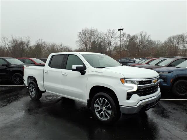 2026 Chevrolet Silverado 1500 LT Crew Cab 4WD