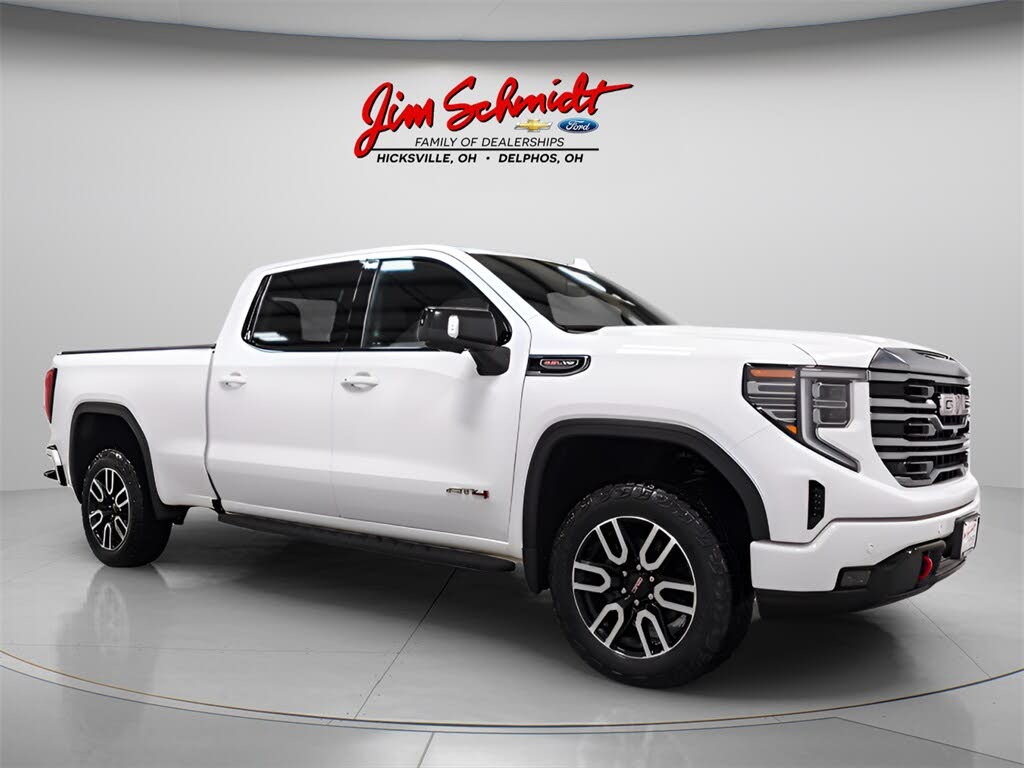 2022 GMC Sierra 1500 AT4 Crew Cab 4WD