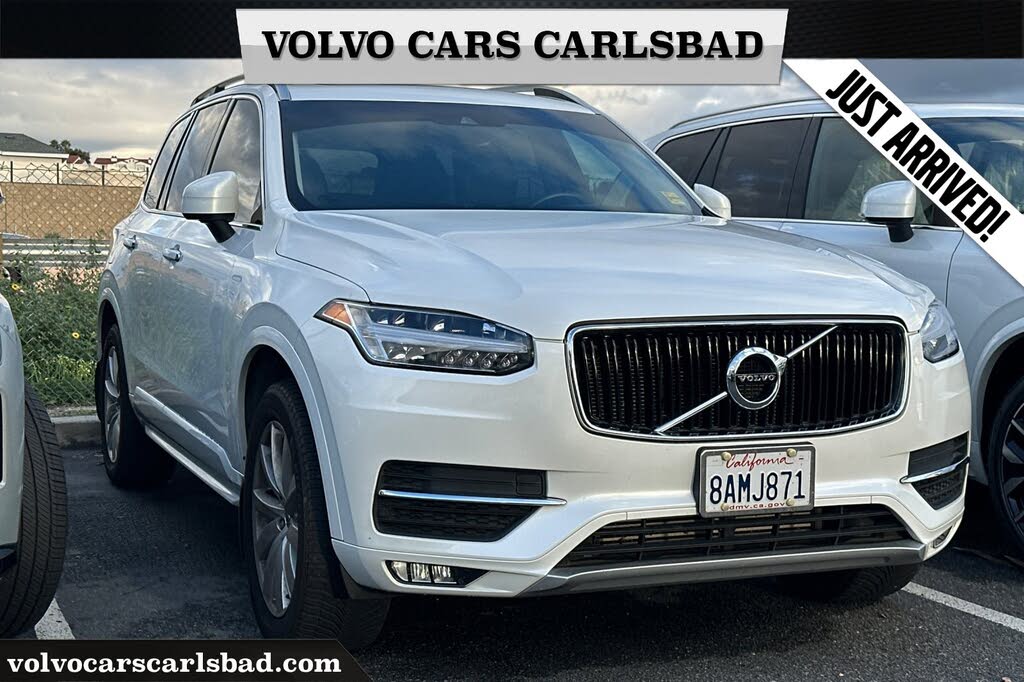 2018 Volvo XC90 T6 Momentum AWD
