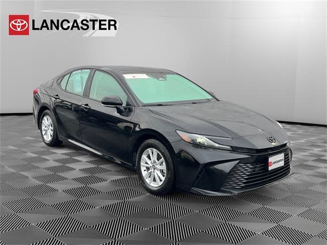 2025 Toyota Camry LE FWD