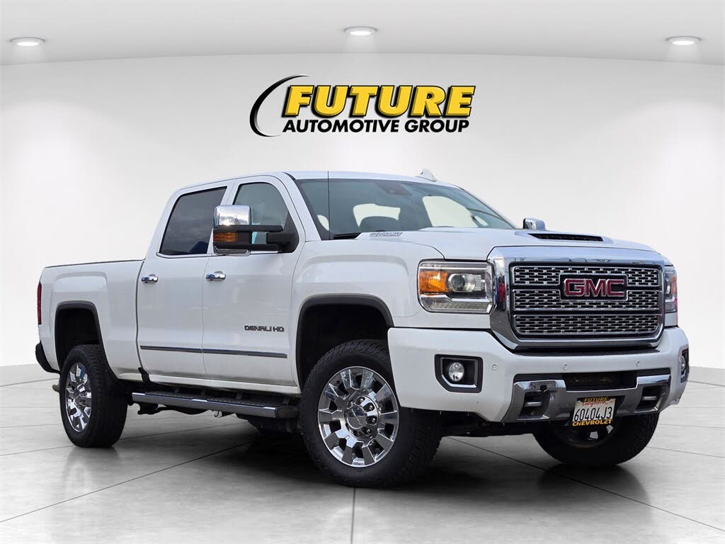 2019 GMC Sierra 2500HD Denali Crew Cab 4WD