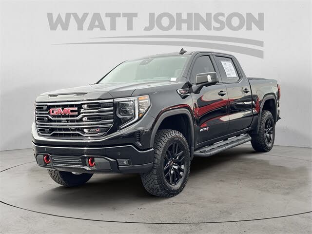 2025 GMC Sierra 1500 AT4 Crew Cab 4WD