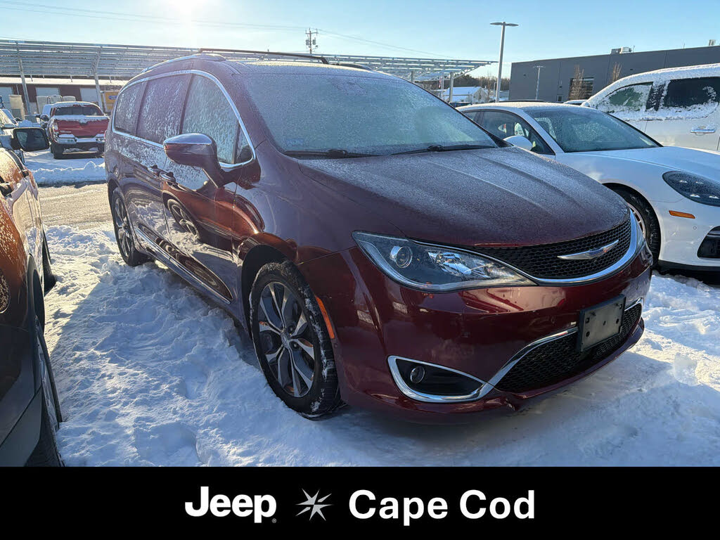 2018 Chrysler Pacifica Limited FWD
