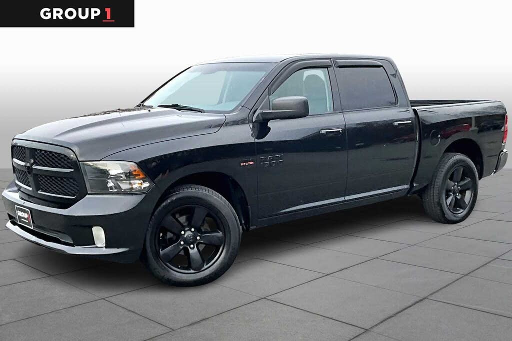2017 RAM 1500 Express Crew Cab 4WD