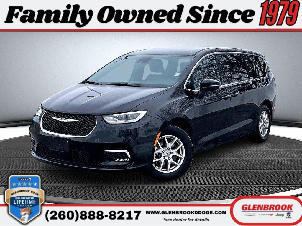 2025 Chrysler Pacifica Select FWD