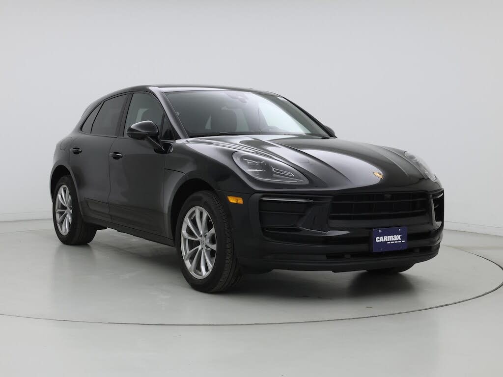 2022 Porsche Macan AWD