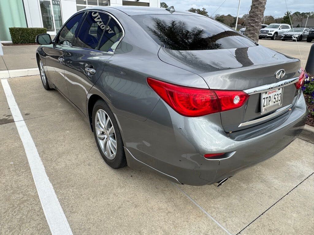 2015 INFINITI Q50 3.7 Premium RWD
