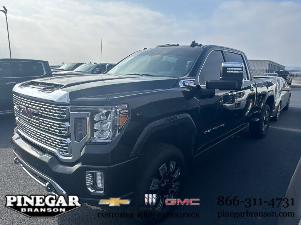 2023 GMC Sierra 3500HD Denali Crew Cab 4WD