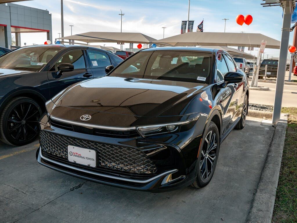 2026 Toyota Crown XLE AWD