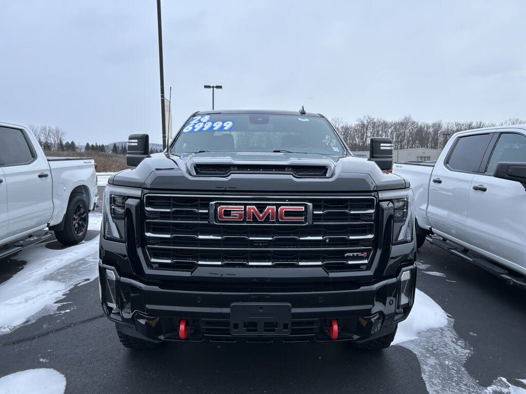 2024 GMC Sierra 2500HD AT4 Crew Cab 4WD