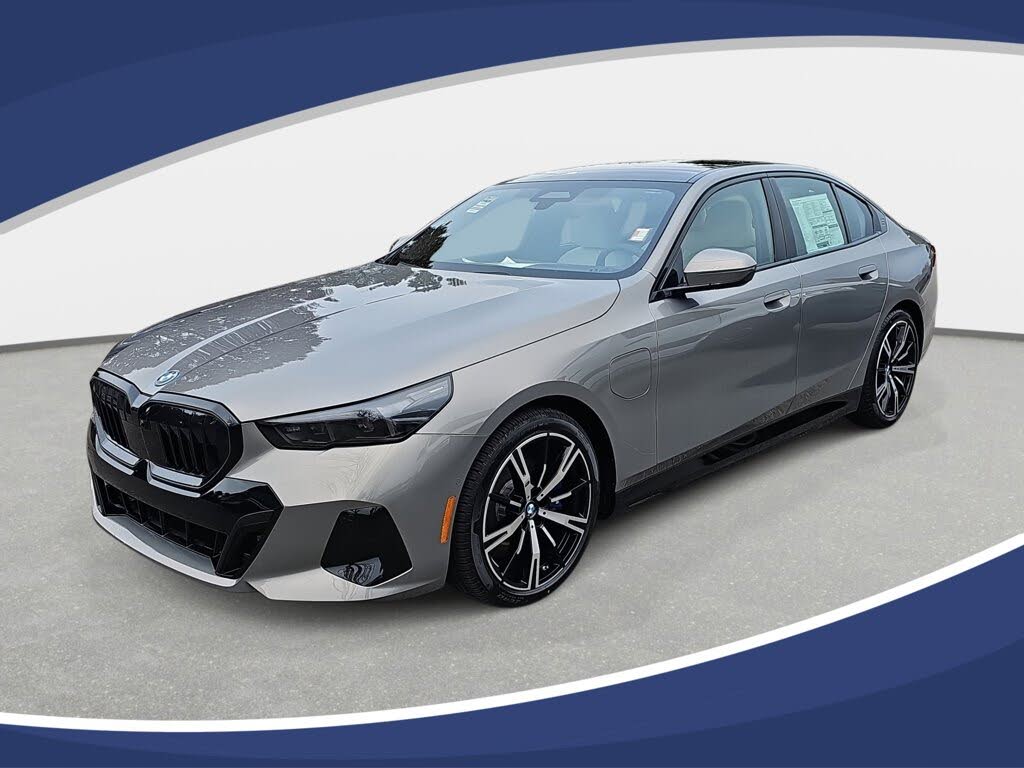 2026 BMW 5 Series 550e xDrive