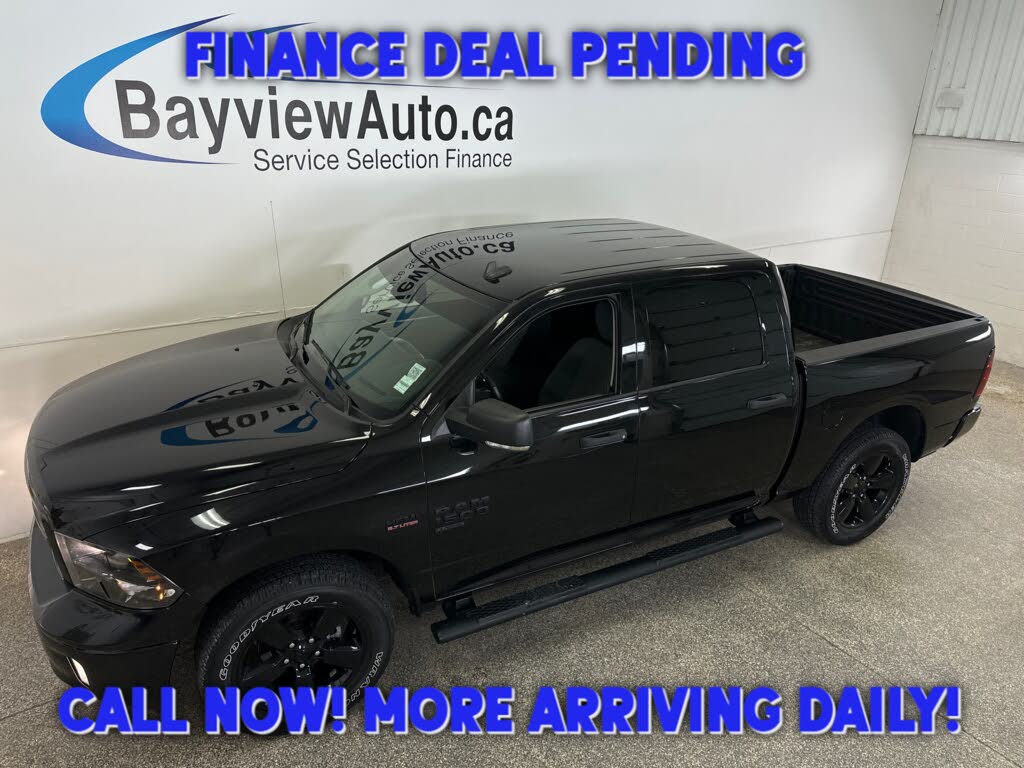 2023 RAM 1500 Classic SLT Crew Cab 4WD