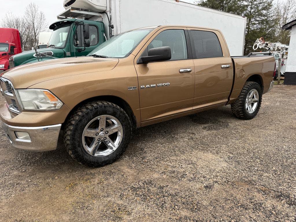 2012 RAM 1500 SLT Crew Cab 4WD