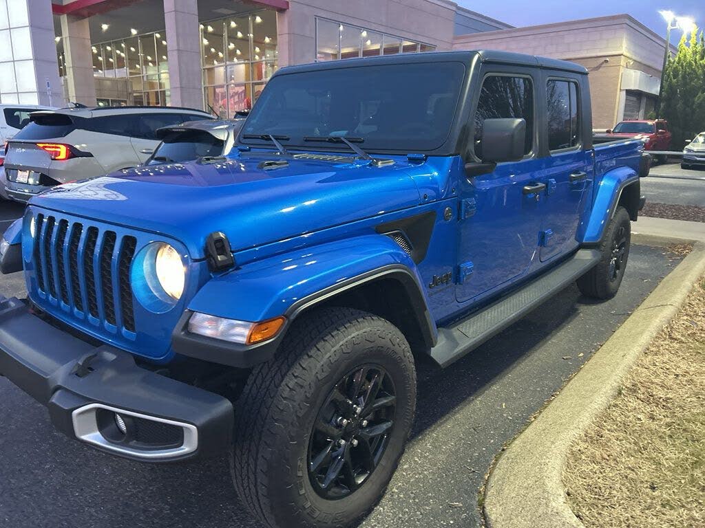 2023 Jeep Gladiator Sport S Crew Cab 4WD