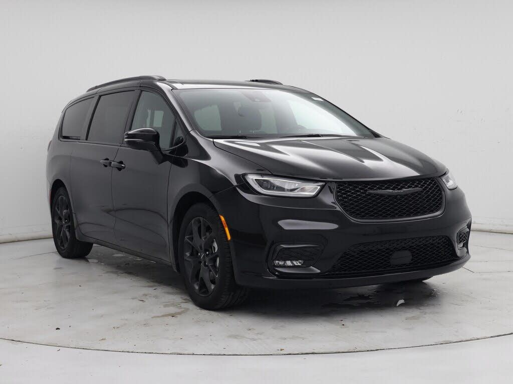 2025 Chrysler Pacifica Limited FWD