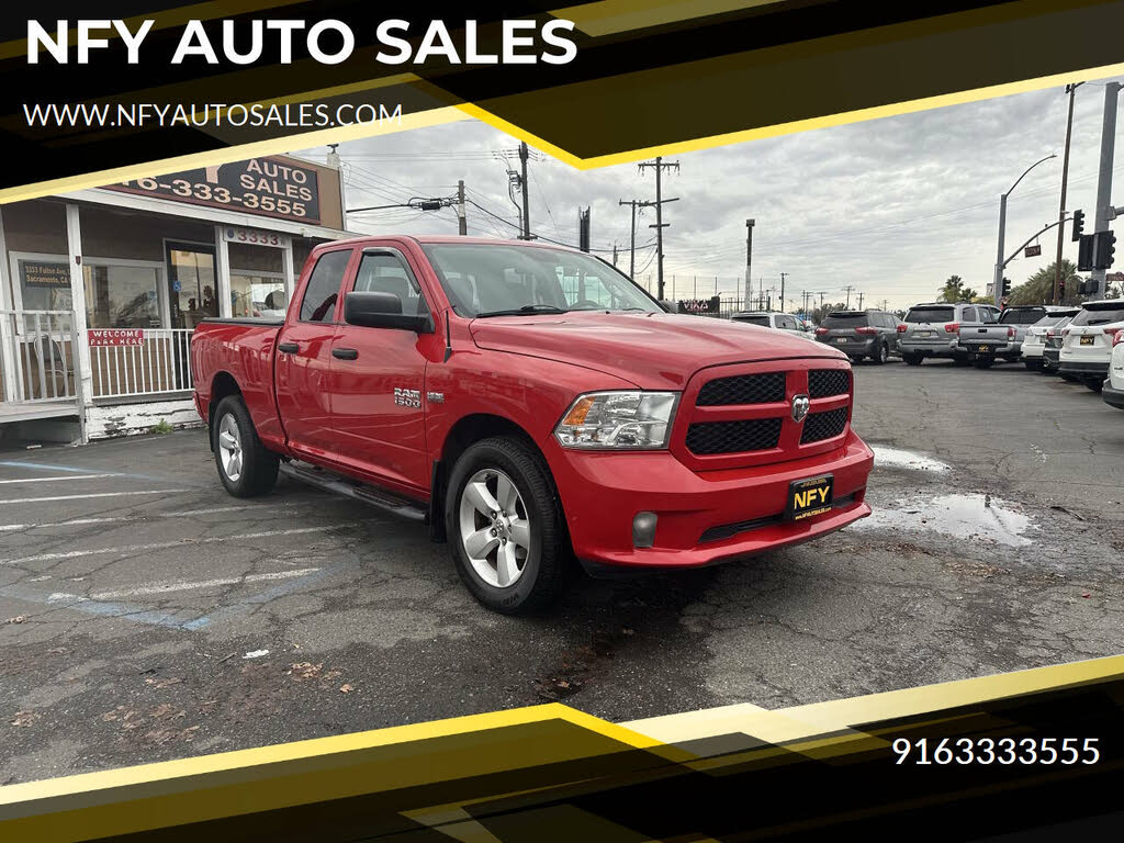 2016 RAM 1500 Express Quad Cab 4WD