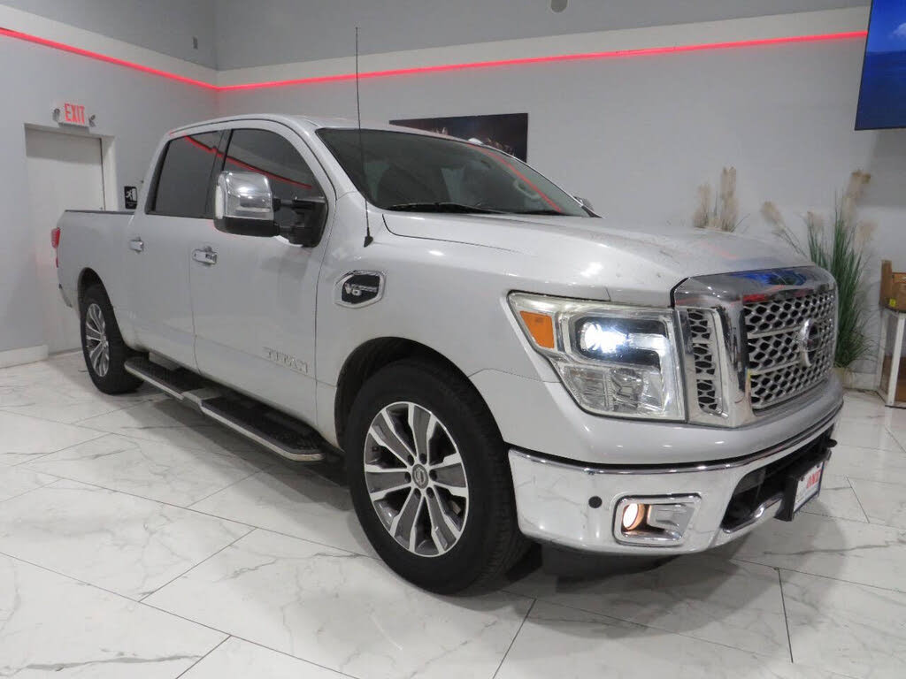2017 Nissan Titan SL Crew Cab