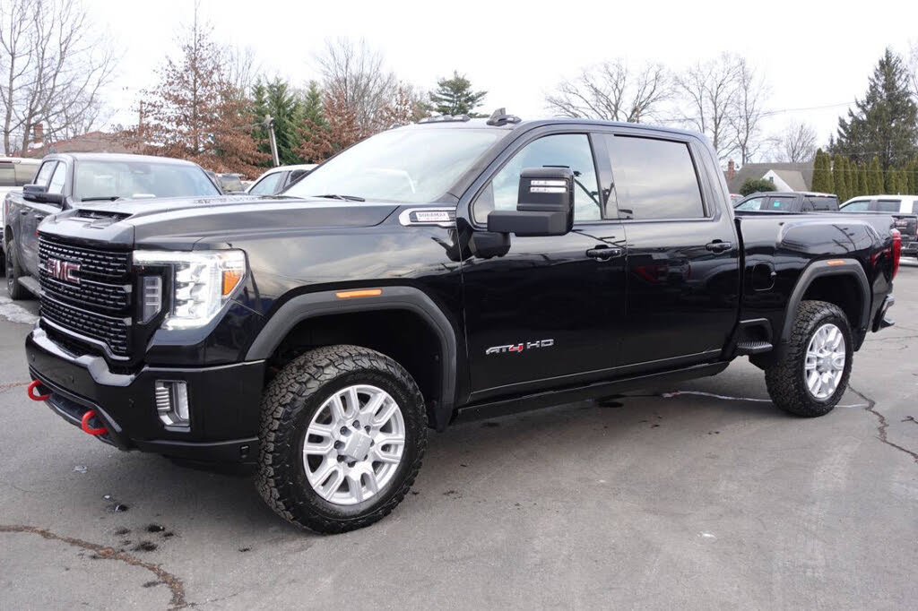 2022 GMC Sierra 2500HD AT4 Crew Cab 4WD