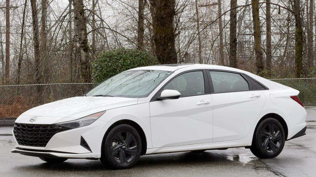 2023 Hyundai Elantra Preferred FWD