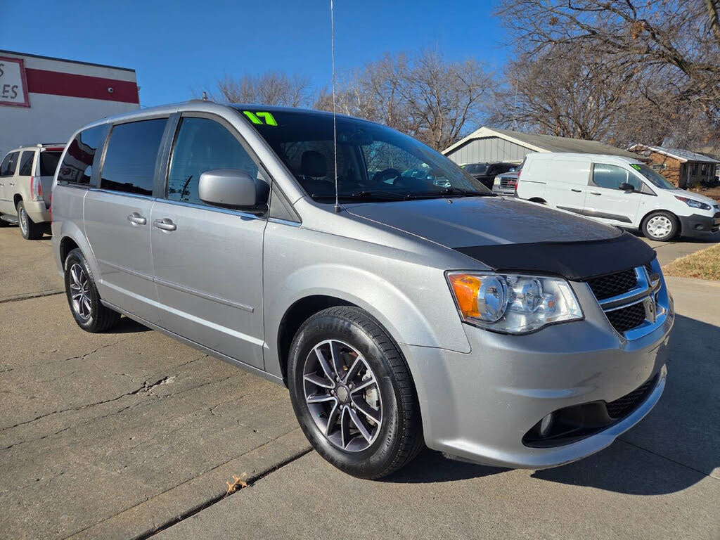 2017 Dodge Grand Caravan SXT FWD
