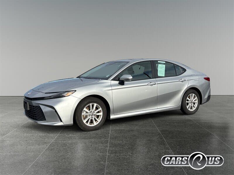 2025 Toyota Camry LE FWD