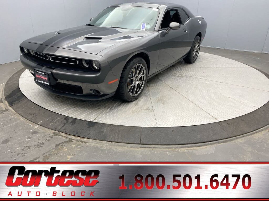 2019 Dodge Challenger SXT AWD