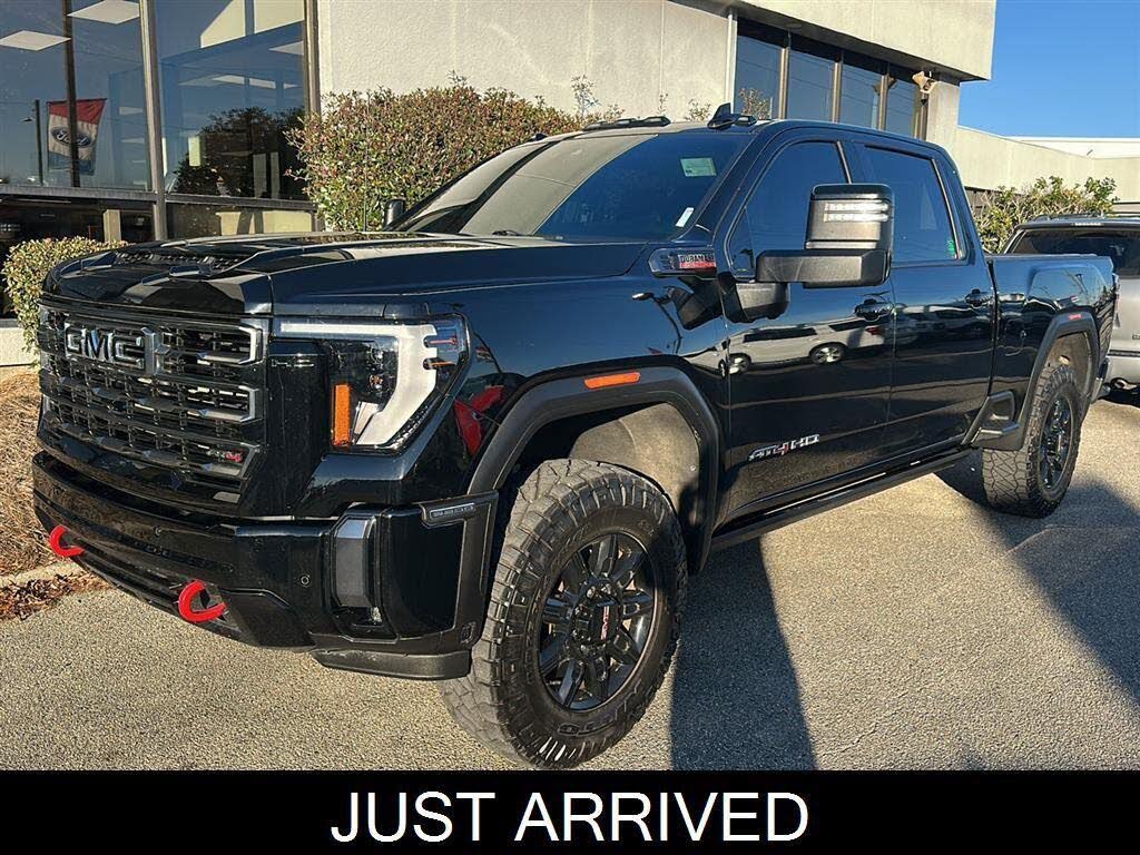2024 GMC Sierra 2500HD AT4 Crew Cab 4WD