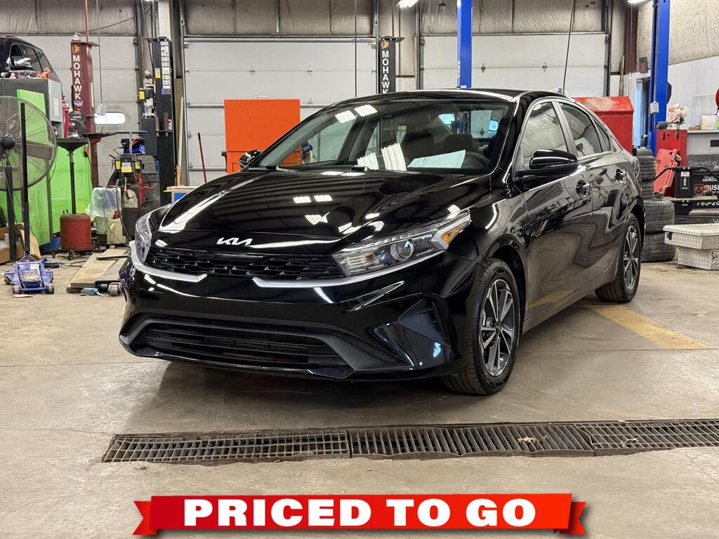 2024 Kia Forte LXS FWD