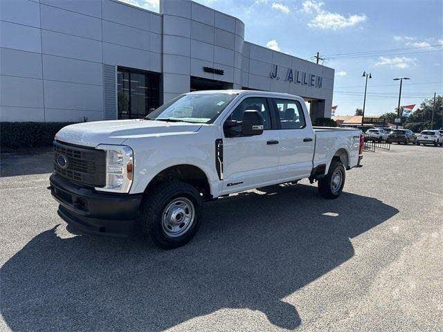 2026 Ford F-250 Super Duty XL Crew Cab 4WD