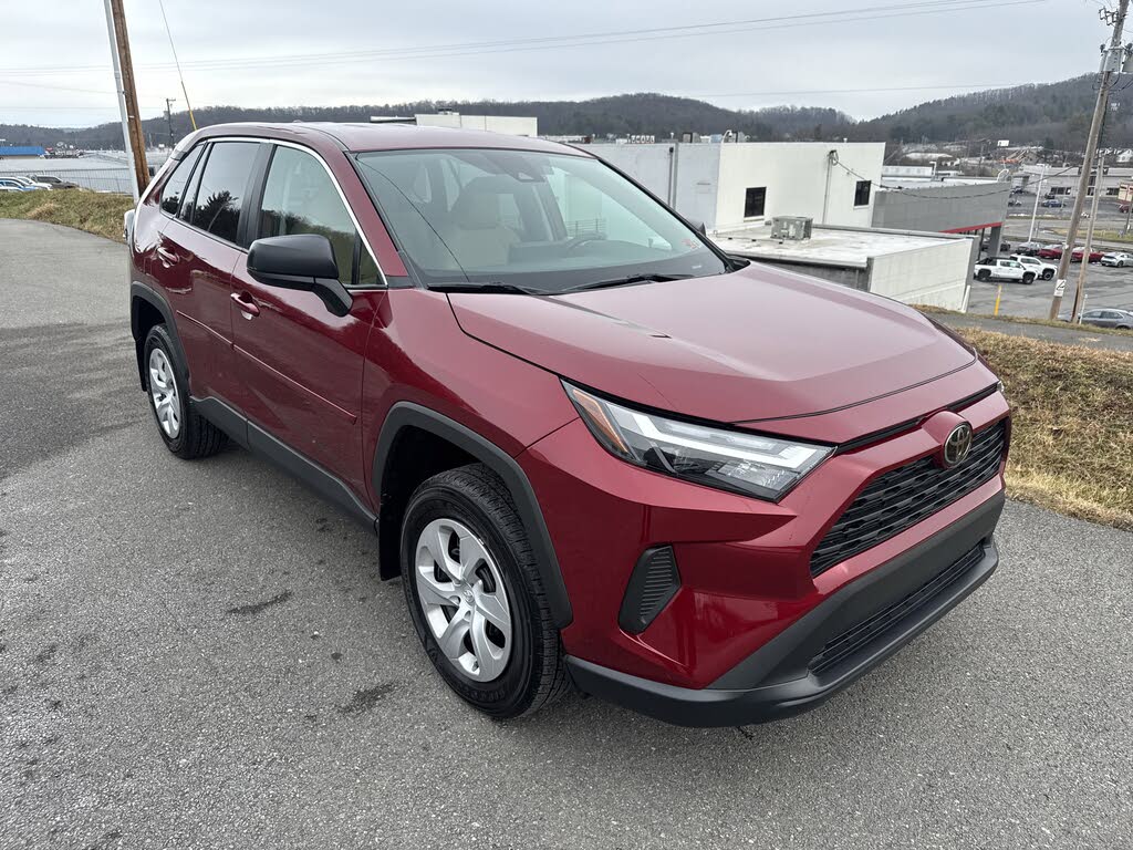 2024 Toyota RAV4 LE AWD