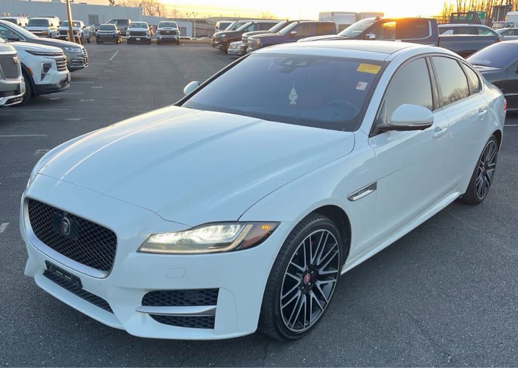 2017 Jaguar XF 35t R-Sport RWD