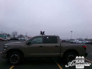 Nissan Titan PRO-4X Crew Cab 4WD