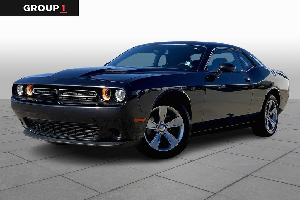 2019 Dodge Challenger SXT RWD