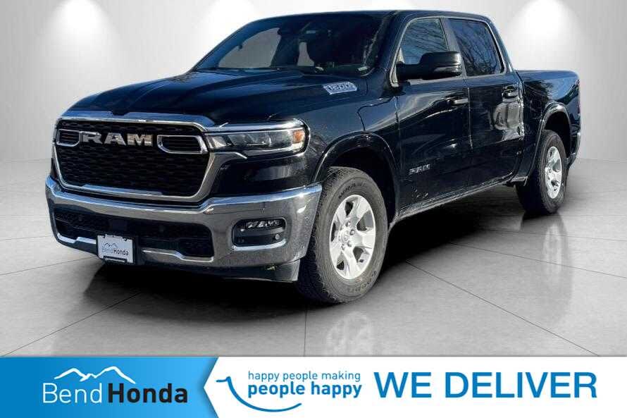 2025 RAM 1500 Big Horn Crew Cab 4WD