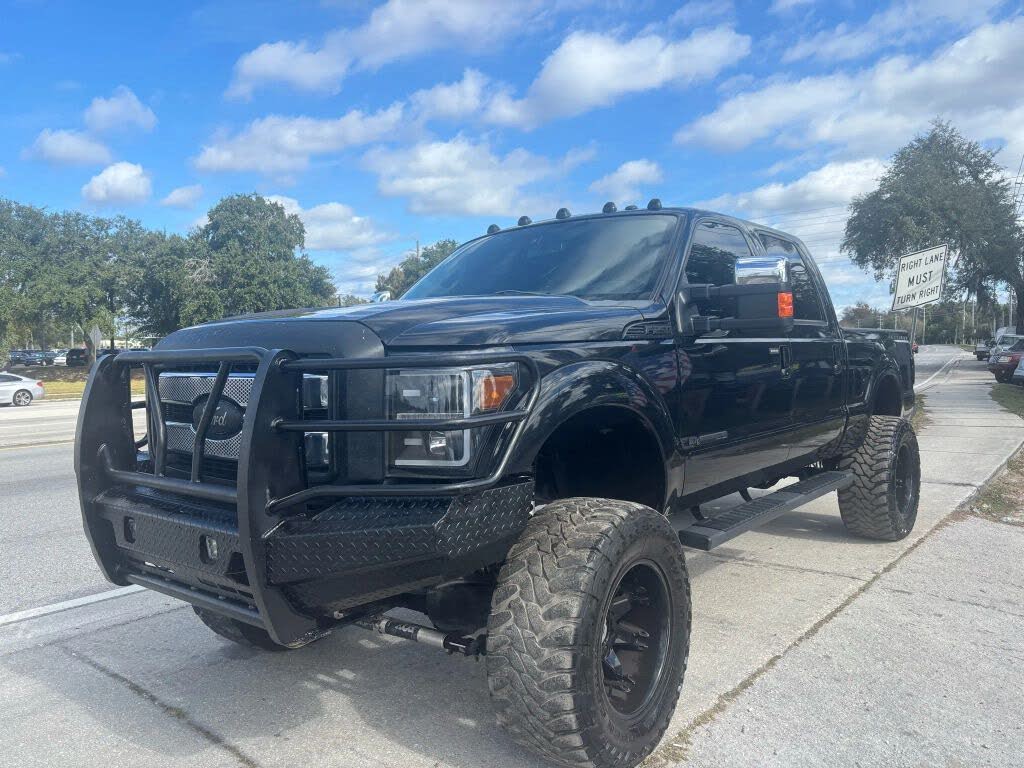 2013 Ford F-250 Super Duty Lariat Crew Cab 4WD