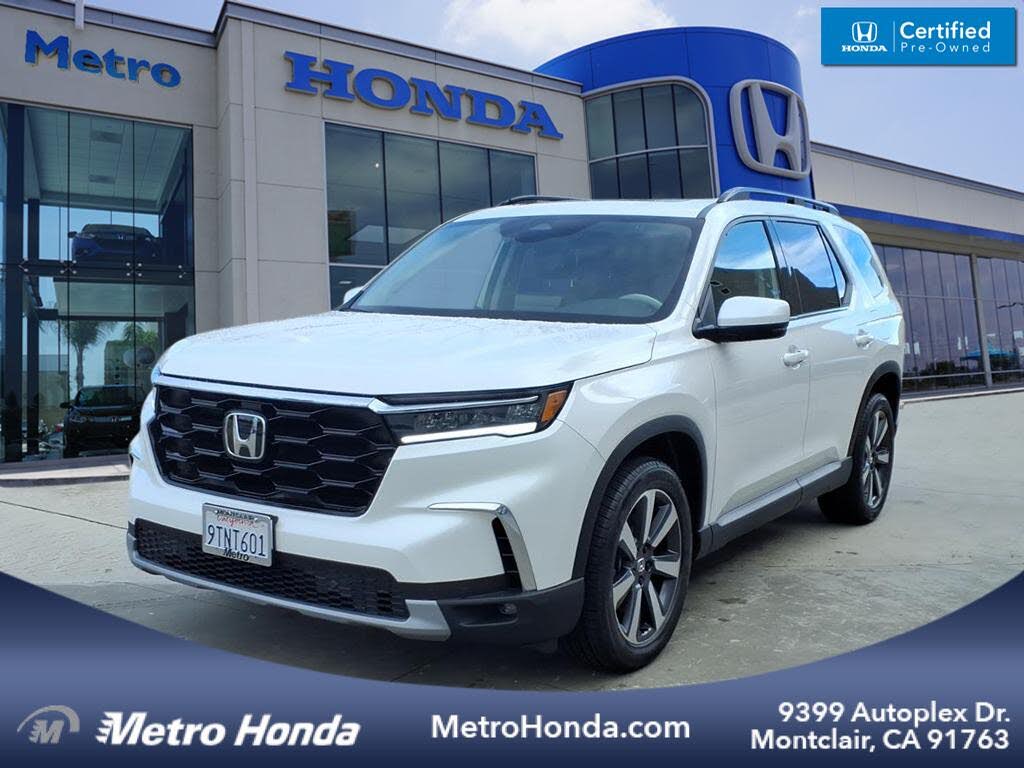 2025 Honda Pilot Touring AWD