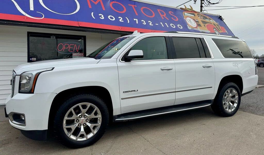 2017 GMC Yukon XL Denali 4WD